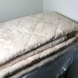 シャルレ新品 あったか敷きパッド 100×205 ベージュ 敷布団