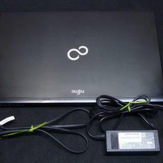 ノートパソコン 富士通 LIFEBOOK AH45/H FMVA45H Win7 Core i3 2.3GHz 