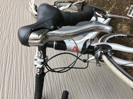 定価30万 フルカーボン PINARELLO FP QUATTRO / ピナレロ