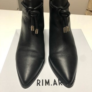 Rim.Ark boots