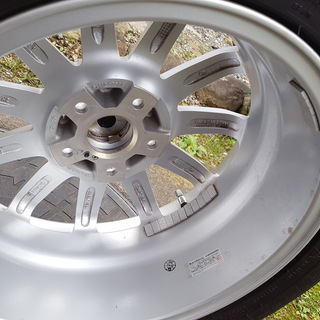 スタッドレスタイヤとホイールの4本セット（中古品）