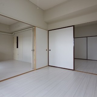 【初期費用ゼロ】札幌市厚別区、高層階タワーマンションのリノベ３D...