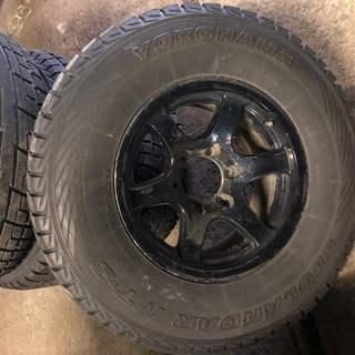 決まりました。中古スタッドレス 275/70R16 114Q ヨコハマ