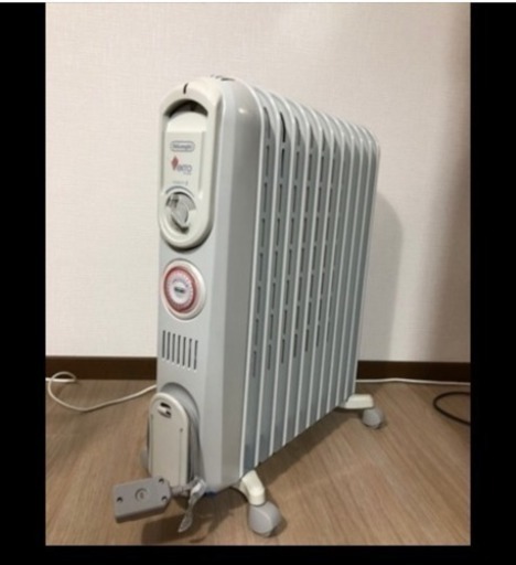 中古 DeLonghi オイルラジエターヒーター 【4～10畳用】