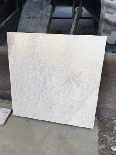 今なら市内無料配送！庭石 石材 平板400×400×30 砂岩 オーストラリア産