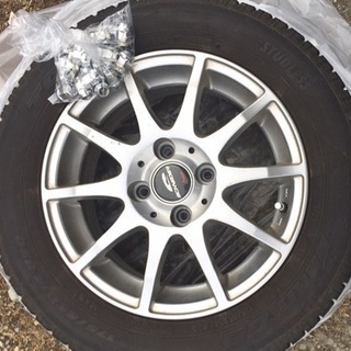 商談中、スタッドレスタイヤ、アルミホイール4本セット