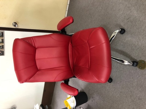 オフィスチェアー　椅子　ＲＥＤ　赤　中古
