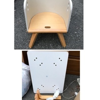 無料⭐️子供用の机と椅子