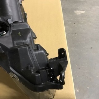 ハリアーのヘッドライト中古