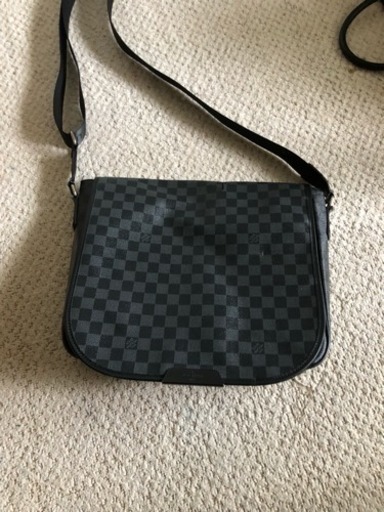 ヴィトン ショルダー ダミエグラフィット ダニエルMM