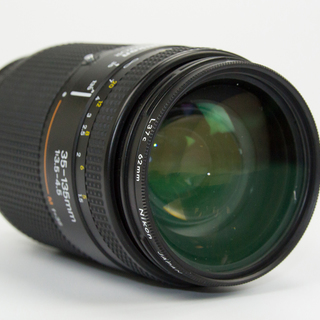 ニコン 一眼レフカメラ D3100 ♪おまけ付き（NIKKOR 35-135mm）