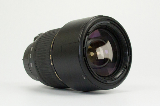 〈ほぼ新品〉タムロン AF 70-300mm F4-5.6 ニコン用　一眼レフカメラレンズ
