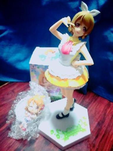 ラブライブ！小泉花陽ちゃんフィギュアセット(おまけ付き！)