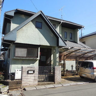 八街市泉台の閑静な住宅地の角地です。　榎戸駅まで徒歩10分！　駅近物件です。　リビング12帖の対面キッチン！の画像