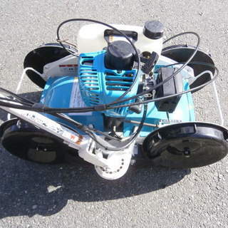☆美品 中古品 草刈り機 クボタ 自走式草刈機 GC-K300D 動作問題