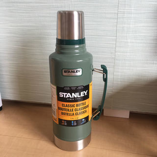 新品 保温 保冷効果抜群 スタンレー 魔法瓶 水筒1.89ℓ！！