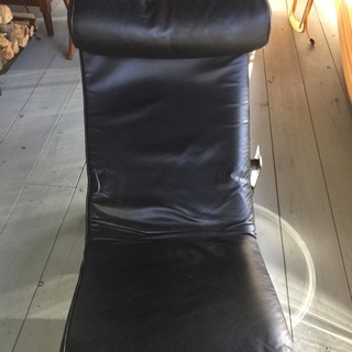 中古ル・コルビジェ LC4 シェーズ ロング（リクライニングソファ）