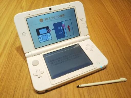 ニンテンドー3DS LL ホワイト + ゲームソフト2本