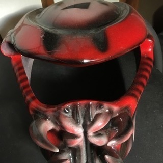 ヘルメットに付ける飾りです。