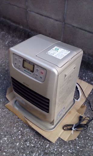 汚ない石油ファンヒーター
