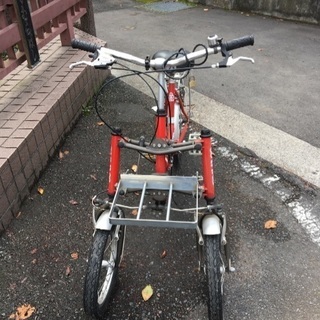ユニバーサルトライク三輪自転車