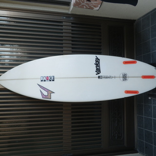 サーフボード　ジャスティスです
