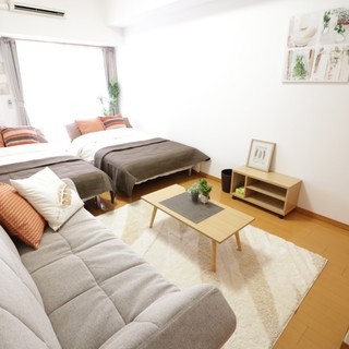 民泊で使用していた家具等譲ります♪総額50万円ほどの家具です。