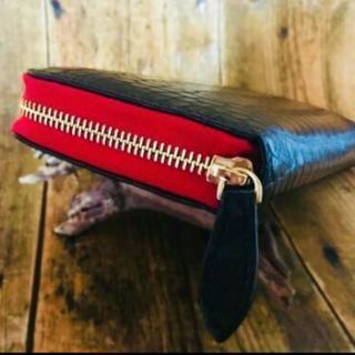 長財布 ラウンドファスナー  本革 クロコダイル 型押し 牛革 レザー 黒×赤