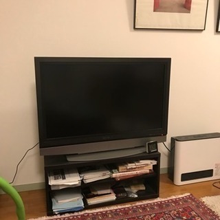 テレビ42型とテレビ台