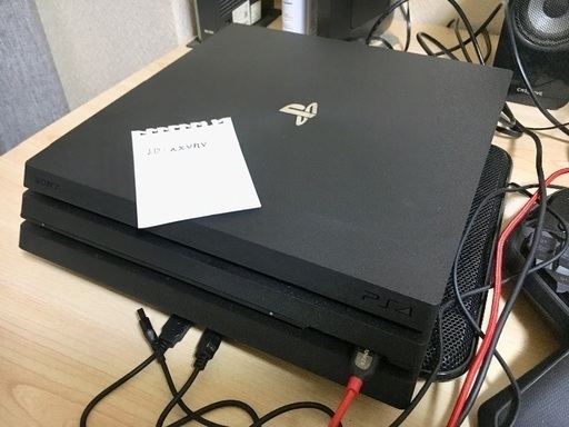 PS4pro SSD 横置き冷却パッド ヘッドセット マウス コードマネジメント マウス マウスコンバーター 左手用キーボード ルーター ゲーミング