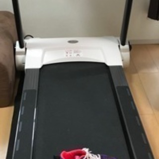 美品☆スピーカー搭載ルームランナー，ウォーキングマシン