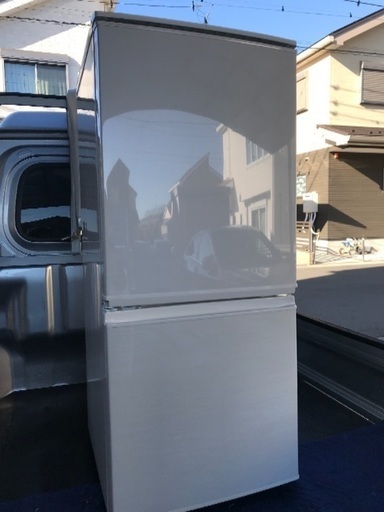 取引中。2013年製シャープ冷凍冷蔵庫137L。ホワイト美品。千葉県内配送無料。設置無料。