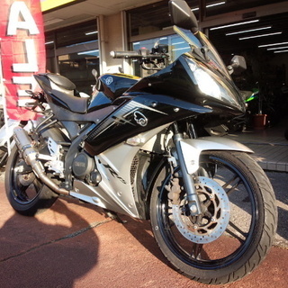 NO.2344　ＹＺＦ－Ｒ１５　水冷４サイクル４バルブ１５０ｃｃ　ＦＩ車　アクラポビッチマフラー　バックステップ　リヤフェンダーレス　☆彡