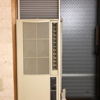 古い窓型エアコン   無料