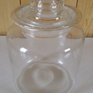 ポンド瓶  蓋つき広口ガラス瓶