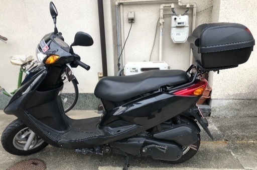 ヤマハ 125ccスクーター　アクシストリート 原付二種バイク 黒ブラック　リアBOX付