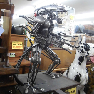 ▶エイリアン風メタルアート メタルアート 置きもの フィギュア ペイペイ対応 札幌市西区西野 ▷エイリアン風メタルアート メタルアート 置きもの フィギュア