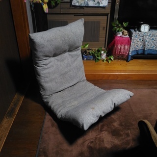座椅子　床椅子　調節可能な折りたたみ式の怠惰なソファの床の椅子、...