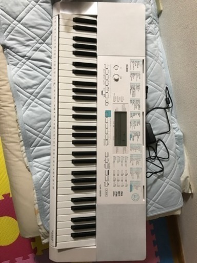 電子ピアノ