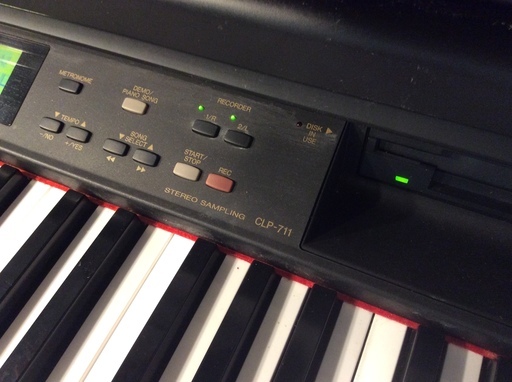 中古】YAMAHA CLP-711 クラビノーバ 訳あり特価 - 神奈川県の