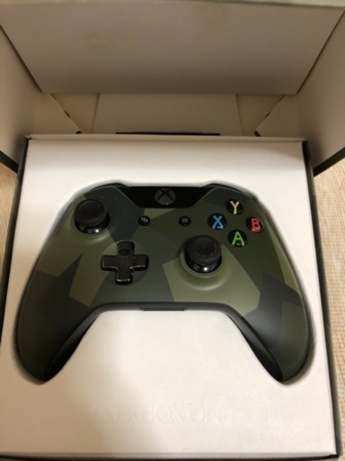 XBOX ONE ワイヤレスコントローラー迷彩 箱入り！ (くにやん) 千林の 