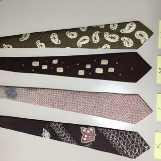 絹 絞りのネクタイ ４本からお選びください １本400円〜 中古美品