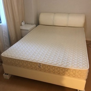 ☆吉川ひなのプロデュース☆リュバンシュ☆セミダブル木製ベッド