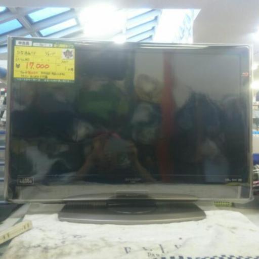 (値下げしました）シャープ 32型液晶テレビ 2011年製 (高く買取るゾウ中間店)