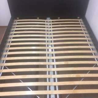 🌹🌹引き出し付きのQUEEN サイズのベッド🌹🌹