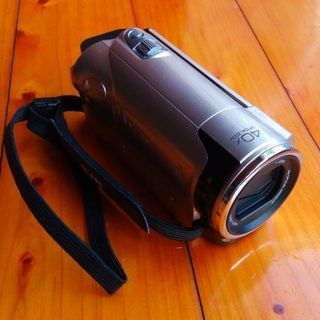 JVC Everio GZ-HM670-N　ビデオカメラ