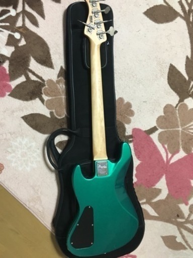 5弦エレキベース※引き取りに来れる方お願いします。