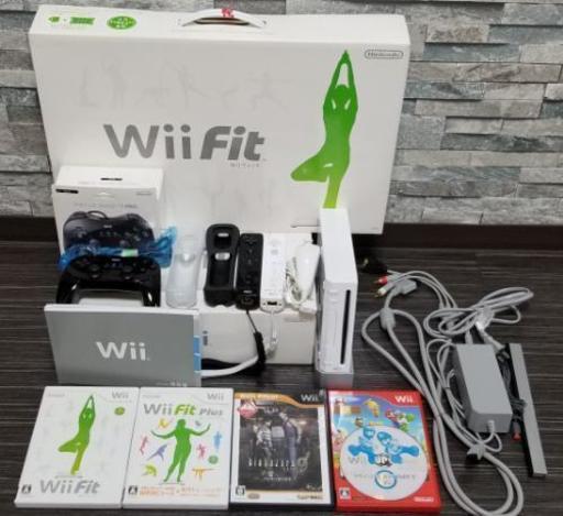■お得セットWii本体+Wiifit+ソフト■