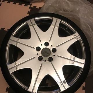 レグザス D800 215/35R19 8J+45