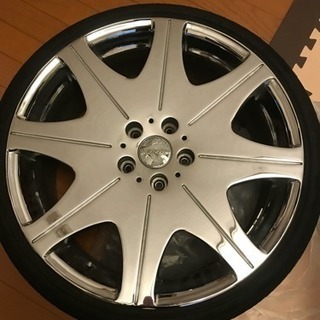 レグザス D800 215/35R19 8J+45